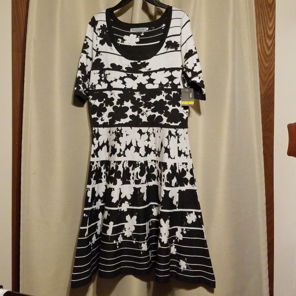 Danny and Nicole Sweater Dress M